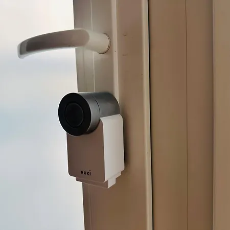 Zentrumsnahe Erdgeschoss-wohnung Mit Stellplatz Apartamento